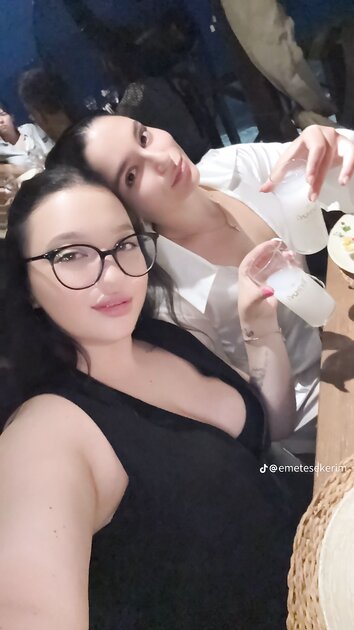 Big tits candid emete