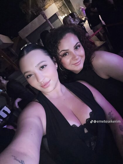 Big tits candid emete