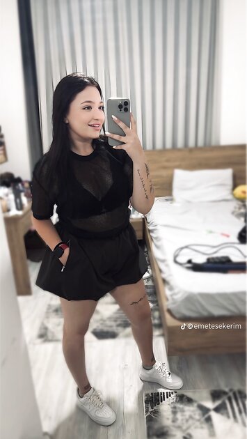 Big tits candid emete