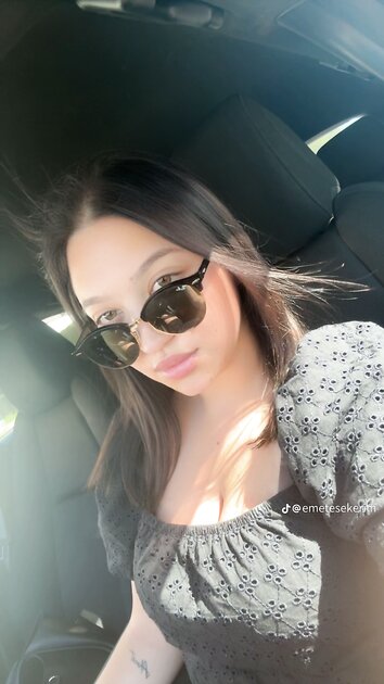 Big tits candid emete