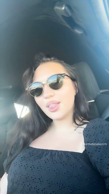Big tits candid emete