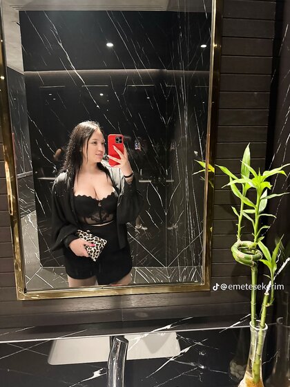 Big tits candid emete