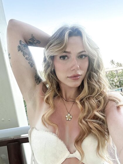 Sweet hot and sweaty armpits