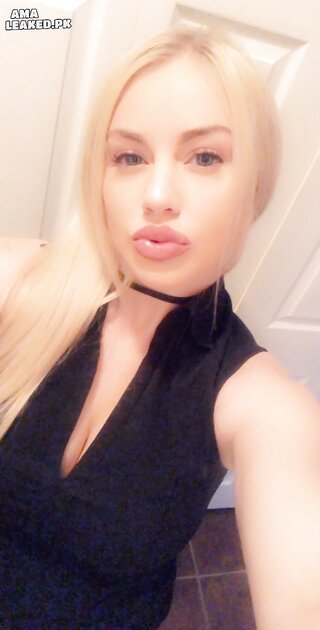 Ⓛⓔⓐⓚⓔⓓ - Kelly M