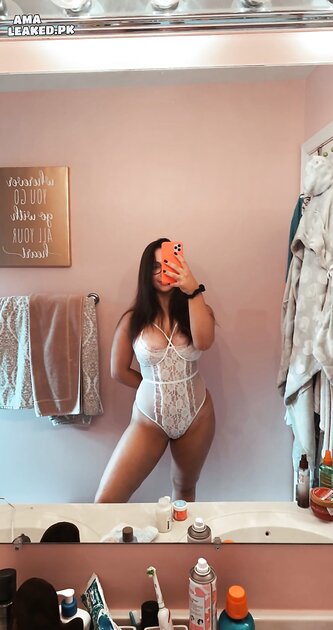 Ⓛⓔⓐⓚⓔⓓ - Maddie F