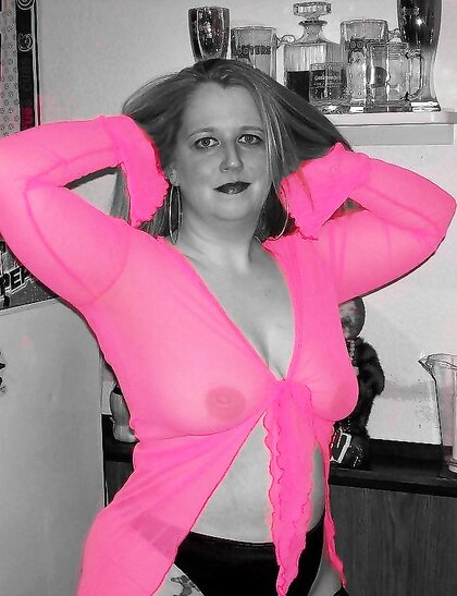 Suzi, Wisconsin Hot Wife