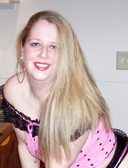 Suzi, Wisconsin Hot Wife