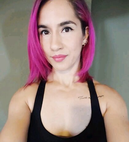 Entrenadora July P la mas puta del gym