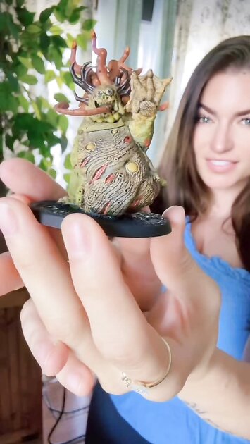 Huge tits curvy brunette Warhammer nerd