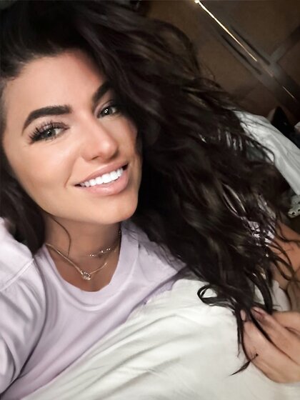 Huge tits curvy brunette Warhammer nerd