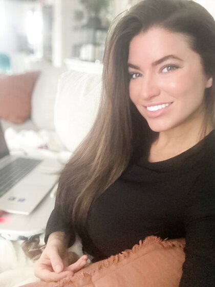 Huge tits curvy brunette Warhammer nerd
