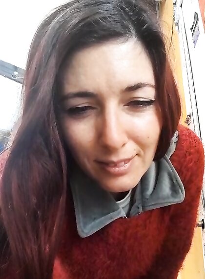????(ar) mientras atiende el kiosko se masturba anal argentina????