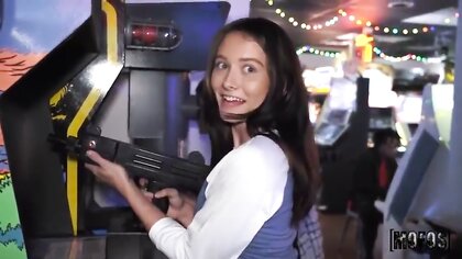 ????pendej4 zarpada en salón de juegos no argentina????
