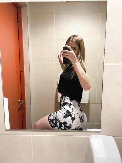 ????un rubia c1 orto impresionante????