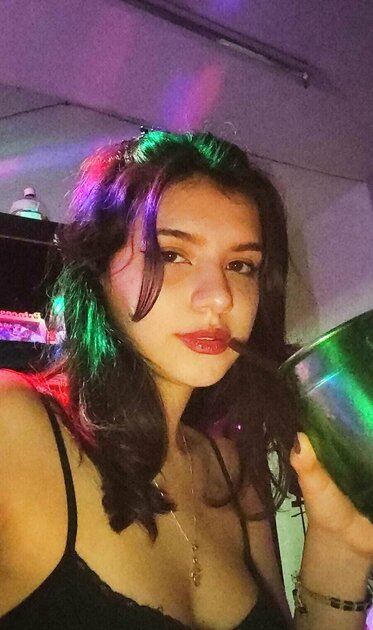 ????.(+19) María, todo dulzura la muy putita argentina????