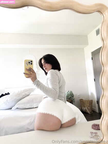 X - Angela ????