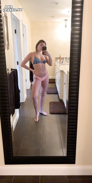 Ⓛⓔⓐⓚⓔⓓ - Olivia T