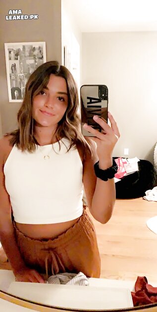 Ⓛⓔⓐⓚⓔⓓ - Olivia T