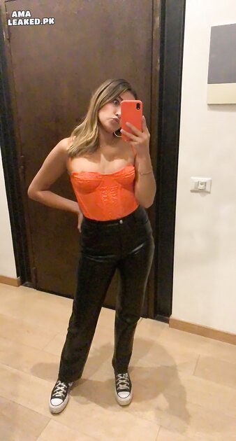 Ⓛⓔⓐⓚⓔⓓ - Olivia T