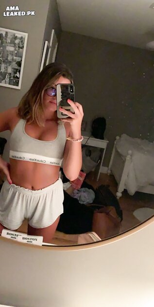 Ⓛⓔⓐⓚⓔⓓ - Olivia T