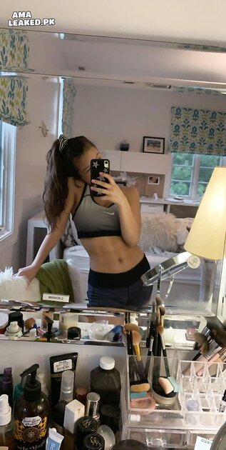 Ⓛⓔⓐⓚⓔⓓ - Sophie C #2