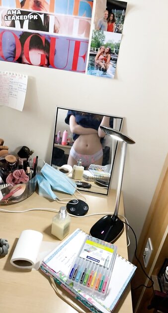 Ⓛⓔⓐⓚⓔⓓ - Sophie C #2