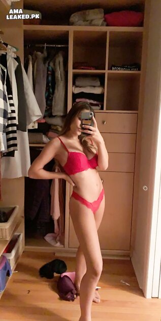 Ⓛⓔⓐⓚⓔⓓ - Sophie C #2