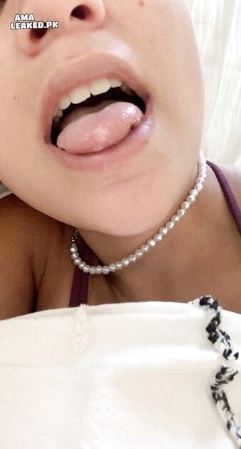 Ⓛⓔⓐⓚⓔⓓ - Sophie C #2