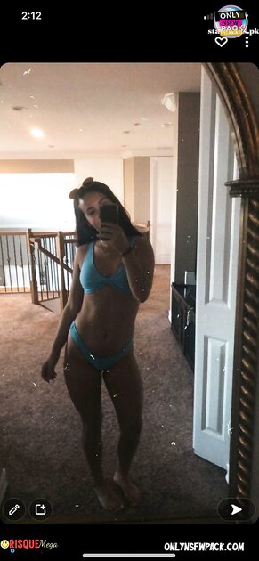 Ⓛⓔⓐⓚⓔⓓ - Ashley Z