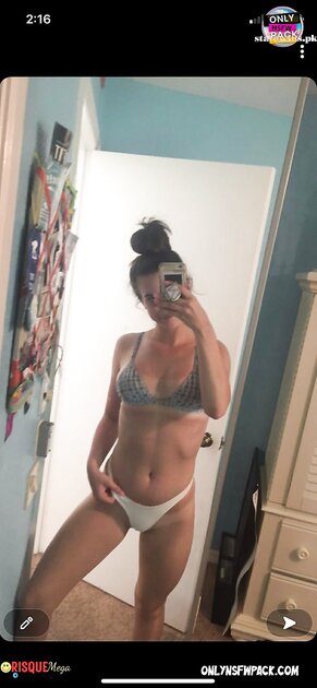 Ⓛⓔⓐⓚⓔⓓ - Ashley Z