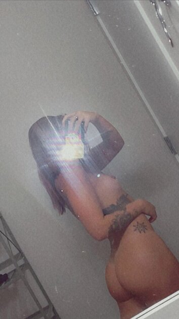 Ⓛⓔⓐⓚⓔⓓ - Grace C