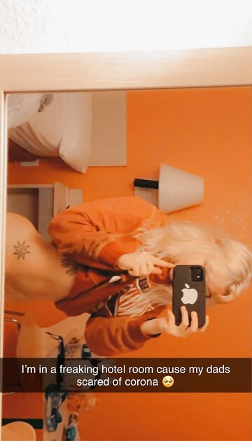 Ⓛⓔⓐⓚⓔⓓ - Grace C