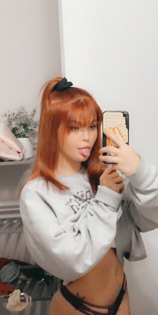 Ⓛⓔⓐⓚⓔⓓ - Grace C