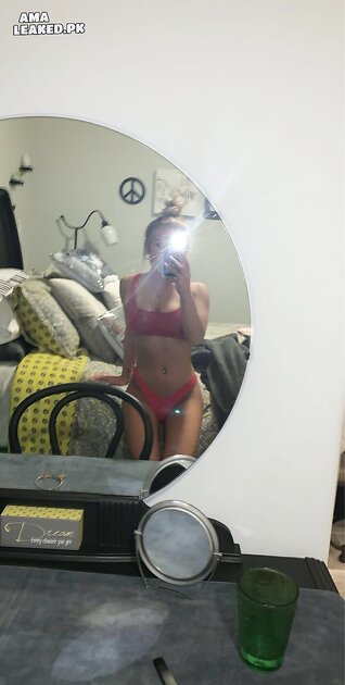 Ⓛⓔⓐⓚⓔⓓ - Olivia H