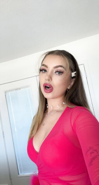 Ⓛⓔⓐⓚⓔⓓ - Taylor C #3