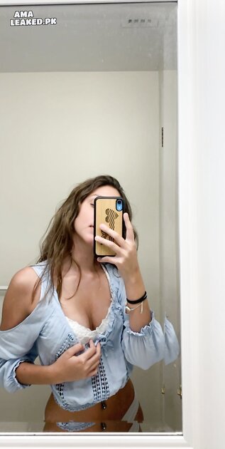 Ⓛⓔⓐⓚⓔⓓ - Maya L #4