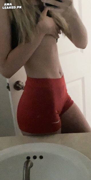 Ⓛⓔⓐⓚⓔⓓ - Kylee T