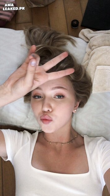 Ⓛⓔⓐⓚⓔⓓ - Kylee T