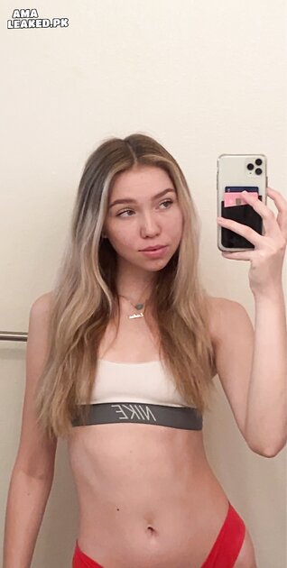 Ⓛⓔⓐⓚⓔⓓ - Kylee T