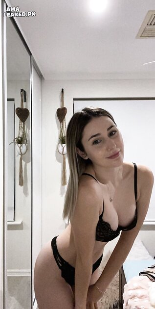 Ⓛⓔⓐⓚⓔⓓ - Emma J