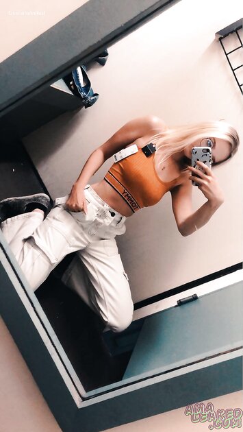 Ⓛⓔⓐⓚⓔⓓ - Zola B