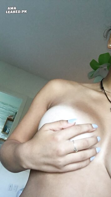 Ⓛⓔⓐⓚⓔⓓ - Sophie C