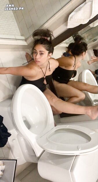 Ⓛⓔⓐⓚⓔⓓ - Sophie C