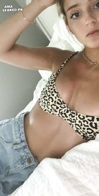 Ⓛⓔⓐⓚⓔⓓ - Rose H #2