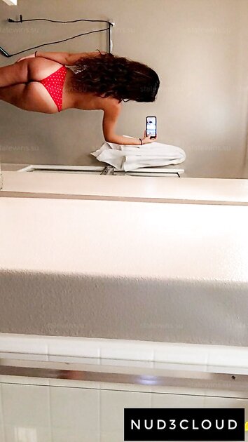 Ⓛⓔⓐⓚⓔⓓ - Stacy