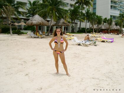Ⓛⓔⓐⓚⓔⓓ - Miroslava P ????????