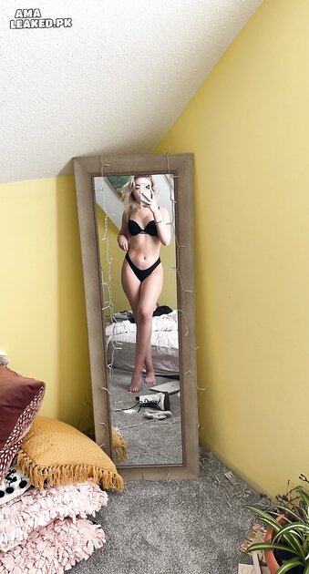 Ⓛⓔⓐⓚⓔⓓ - Cassidy C