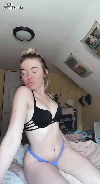 Ⓛⓔⓐⓚⓔⓓ - Cassidy C