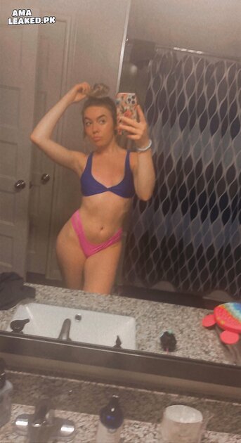 Ⓛⓔⓐⓚⓔⓓ - Cassidy C