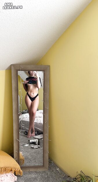 Ⓛⓔⓐⓚⓔⓓ - Cassidy C